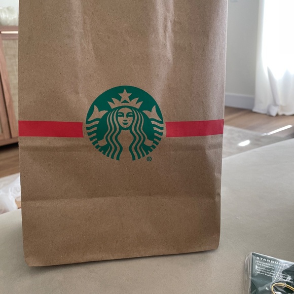 Starbucks 2025 hello kitty gingerbread mug and bearista keychain - Picture 11 of 11